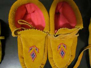   AMERICAN MOCCASINS BEADED COZY, WARM ,TOUGH 61/2 INCHES, YOUTH SIZE 2