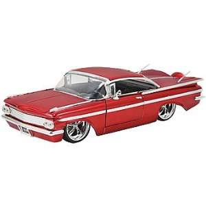   Impala Die Cast 124 Scale Model Car   Classic Lowrider Toys & Games