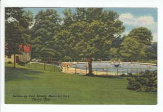 This linen postcard shows the swimming pool at Liberty Memorial Park 