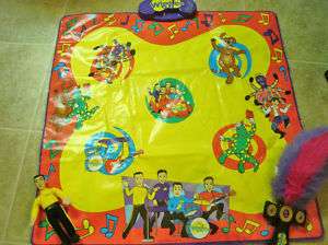 LOT OF THE WIGGLES TOYS MUSICAL MAT, CAPTAIN SWORD DOLL  