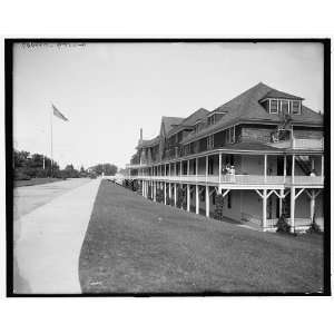  The Inn,Charlevoix,Mich.