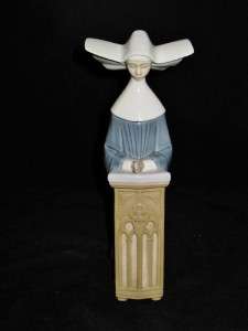 Lladro MEDITATION NUN (Blue) 5502 Porcelain Figurine  