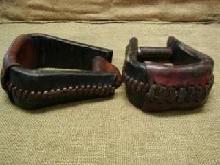 Vintage Leather & Wood Stirrups Antique Old Horse 6272  