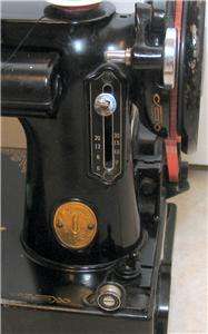 Singer 221 1 Featherweight 1947 Sewing Machine + Case & Accessories 