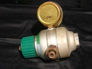 Air Products Compressed Gas Regulator Model 3259  