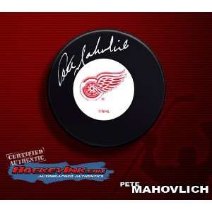 Pete Mahovlich Red Wings Autographed/Hand Signed Hockey Puck