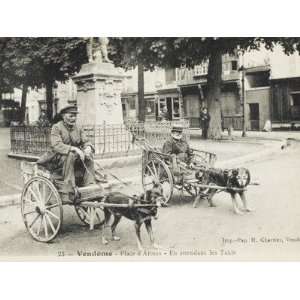  Vendome Commune   Place DArmes   Dogcarts and Drivers 