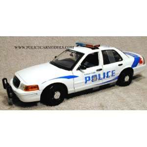    Motormax 1/18 NEW Vancouver Police Ford Crown Vic Toys & Games