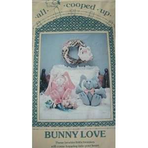   BUNNY WREATH SEWING PATTERN FROM ALL COOPED UP #301 