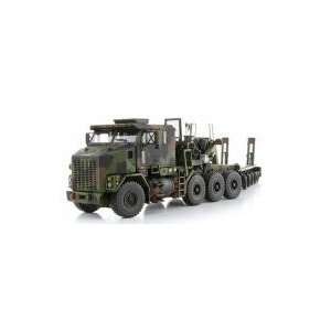  Oshkosh HET M1070 w/M1000 Trailer Camouflage Toys & Games