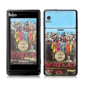   Droid  The Beatles  Sgt. Pepper s Skin Cell Phones & Accessories