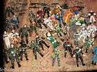 LOT OF 35 PIECE TOY SOLDIERS SET INCLUDES VARIOUS PLASTIC GUNS