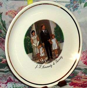 DECORATIVE COLLECTIBLE PLATE J.F. KENNEDY AND FAMILY  