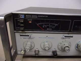 HP 8640A SIGNAL GENERATOR  