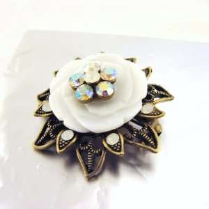  Brooch french touch Les Romantiques white. Jewelry
