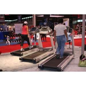 MOTUS USA M995T Treadmill ***NEW/DEMO UNIT***  Sports 