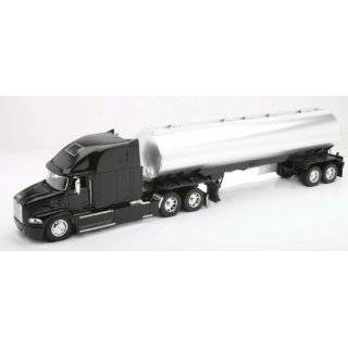  PETERBILT 387 OIL TANKER Truck New Ray Toys & Games