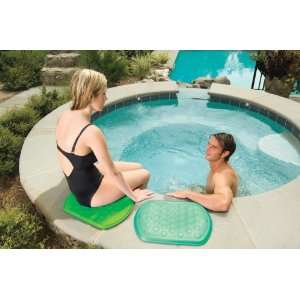  Spongex Pool and Spa Seat in Teal Toys & Games