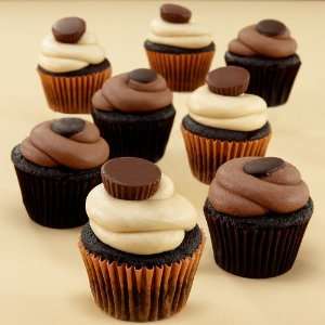 Peanut Butter Cup & Chocolate Cupcakes   8 Count  Grocery 