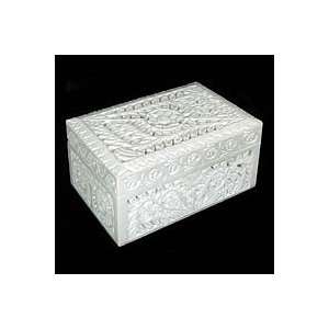  NOVICA Soapstone jewelry box, White Rose