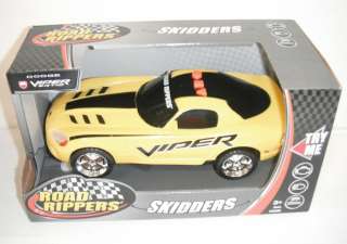 Road Rippers Skidders Dodge Viper, Age 3+   NEW  