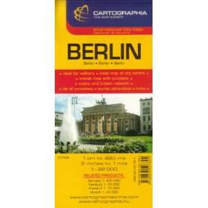 Berlin Map by Cartographia (English, French and German Edition)