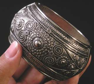 Turkish Style Silver Swirl Pewter Hinge Bangle Bracelet  