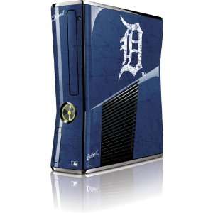  Skinit Detroit Tigers   Solid Distressed Vinyl Skin for 