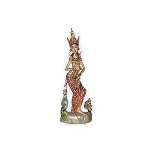 Sri Lotus II, statuette