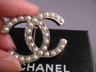 Auth CHANEL Classic Large CC Logo Pearl Pin Brooch  