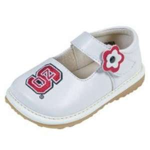   Univ Girls Toddler Shoe Size 6   Squeak Me Shoes 32816