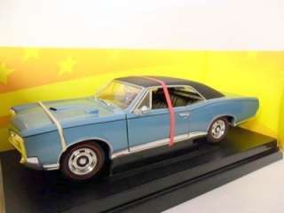 ERTL 1/18 36678 1967 PONTIAC GTO BLUE  