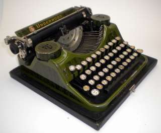 Watch Video Underwood Portable 1931 Manual Typewriter Display/Repair 
