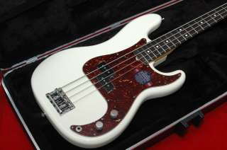 New USA Fender ® American Standard P Bass, White  