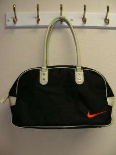 NIKE Large Gym Bag Duffel Drawstring Bag Attached Black Red Green 