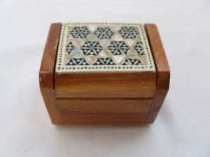 Egyptian Inlaid Mother of Pearl Jewelry Ring Box 2.25  