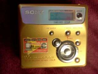 Sony Walkman Portable MD MiniDisc Player Recorder with EXTRAS MZ 