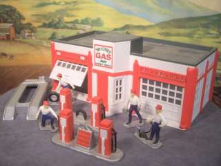 Scale Built Model TRI CITIES GAS SERVICE STATION with Pumps, Figures 