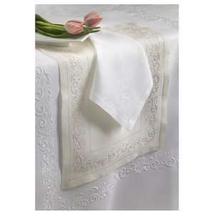   Arabesco 70 x 108 Rect Linen Embroidered Tablecloth