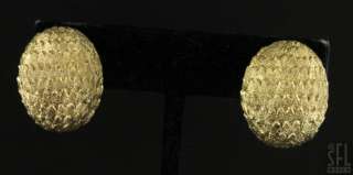 HEAVY VINTAGE 18K GOLD FANCY FEATHER TEXTURED DOME DRAGON EGG EARRINGS 