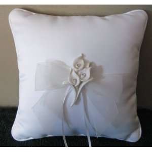  White Calla Lily Ring Pillow