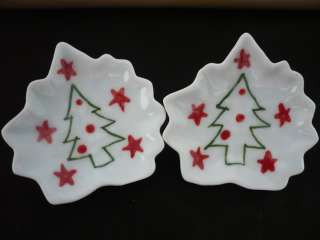 New 2 Christmas Plates Dollhouse Miniatures Ceramic Hand Painted 